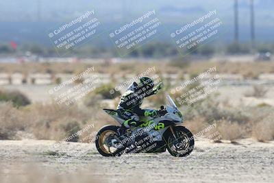 media/Nov-02-2025-CVMA (Sun) [[337aff29ab]]/Race 11-Amateur Supersport Open/